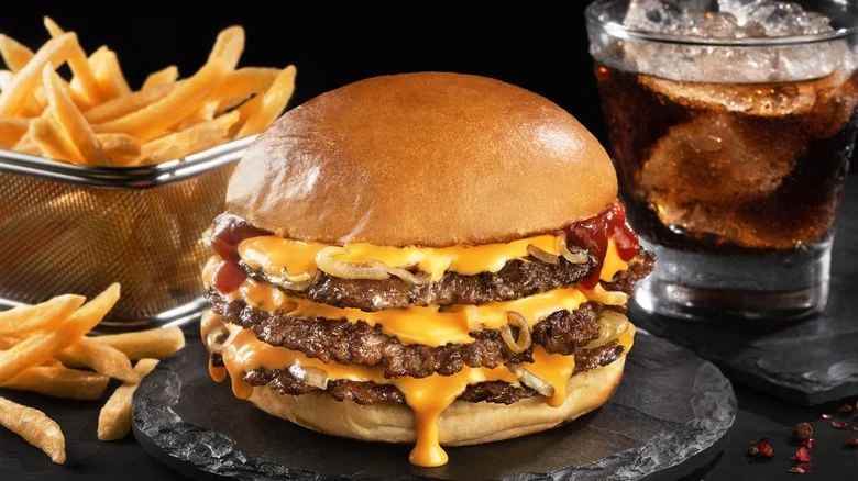 5 Smash Burger Super Juicy yang Sedang Viral di Jakarta: Panduan Lengkap untuk Pecinta Burger