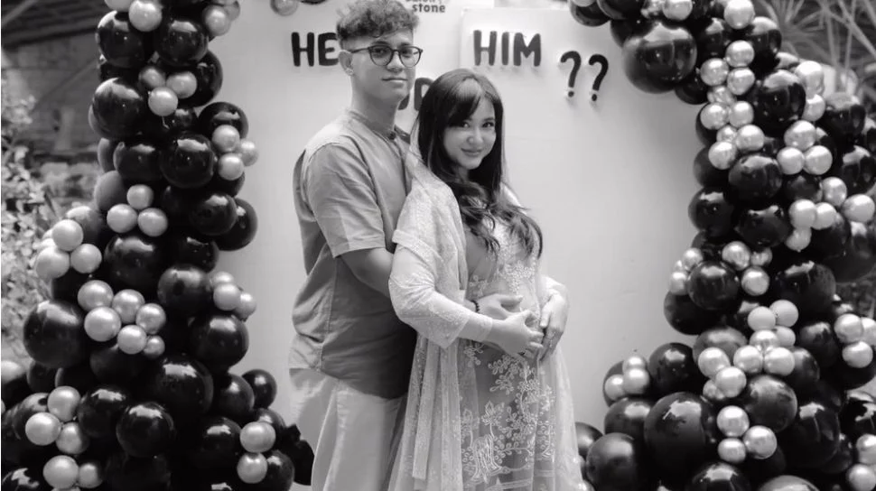 Adinda Thomas Gelar Gender Reveal Intim, Anak Pertama Dipastikan Boy
