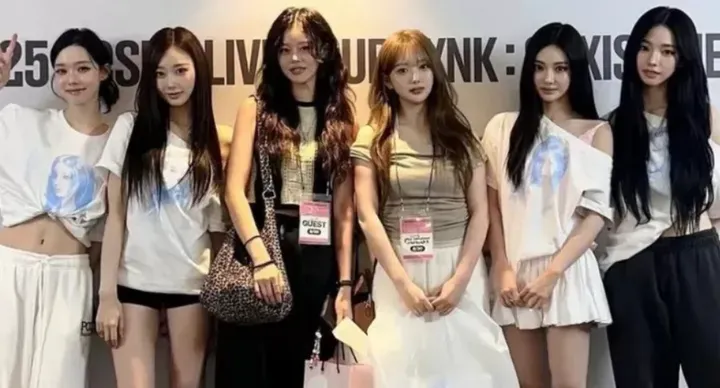 Aespa Gali Rasa Khas Indonesia: Nasi Padang dan Martabak Jadi Sorotan di Konser Jakarta