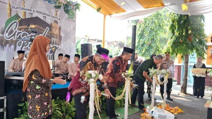 Aldi Taher Hadirkan Umrah Gratis untuk Marbot Masjid Gambir, Inspirasi Kebaikan di Tengah Ramadan