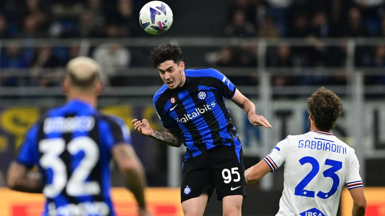 Alessandro Bastoni Dijadikan Target Utama, Inter Milan Tegas Tolak Tawaran Murah Barcelona