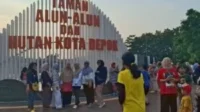 Alun‑Alun Depok Jadi Magnet Rekreasi Murah di Akhir Pekan, Fasilitas Gratis Tarik Ribuan Keluarga