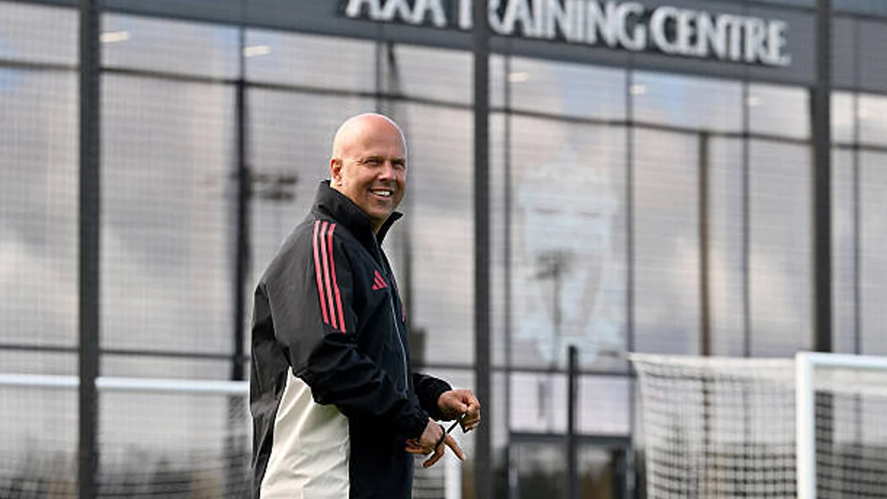 Arne Slot Ungkap Alexander Isak Siap Beraksi di Laga Liverpool vs Manchester City