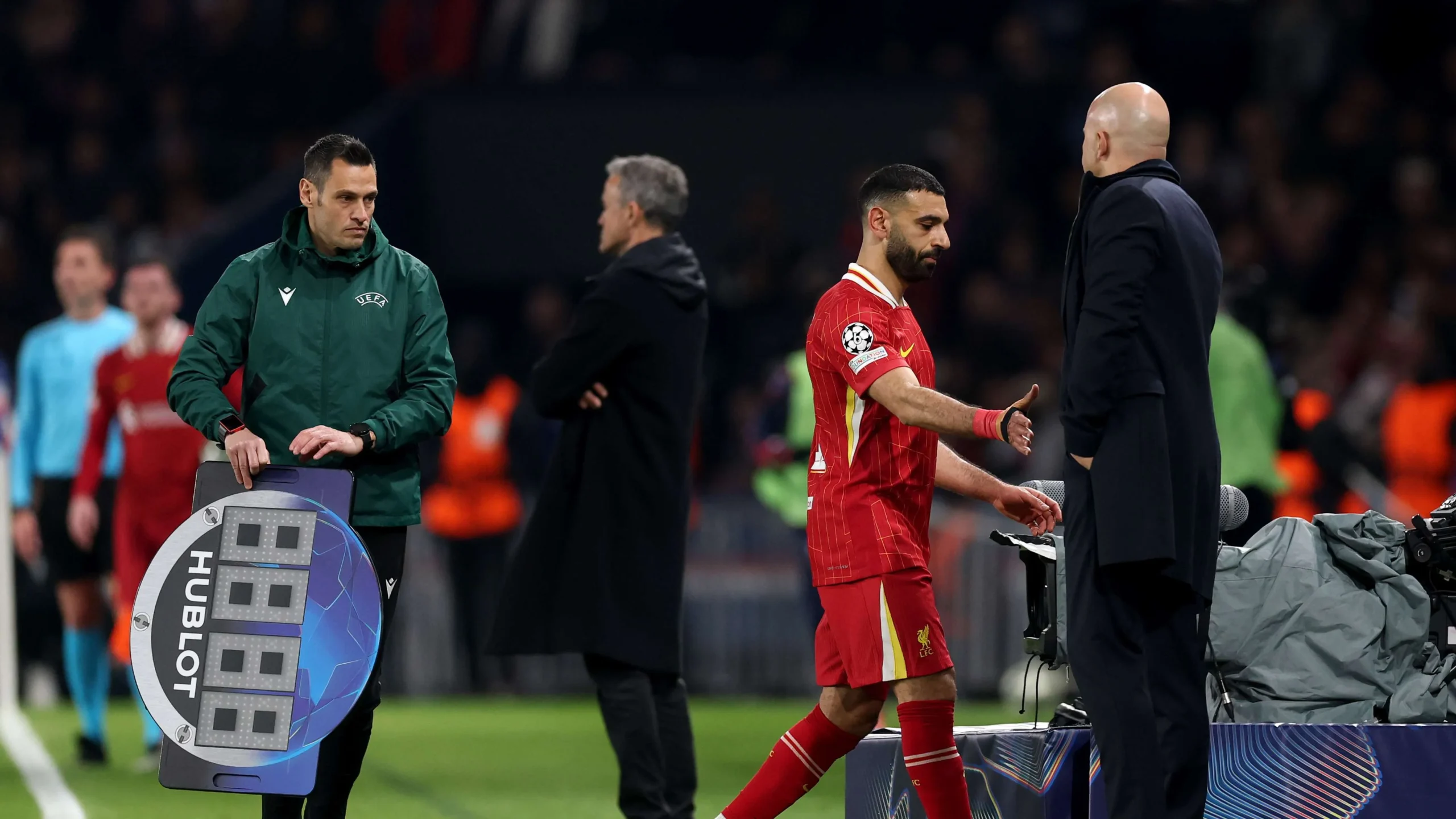 Arne Slot Ungkap Kekecewaan Liverpool: Hanya Tak Kebobolan Lebih Banyak di Laga Penentuan