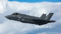 AS Luncurkan Tim Pencarian Pilot F-35 yang Ditembak Jatuh Iran: Operasi Penyelamatan dan Implikasinya