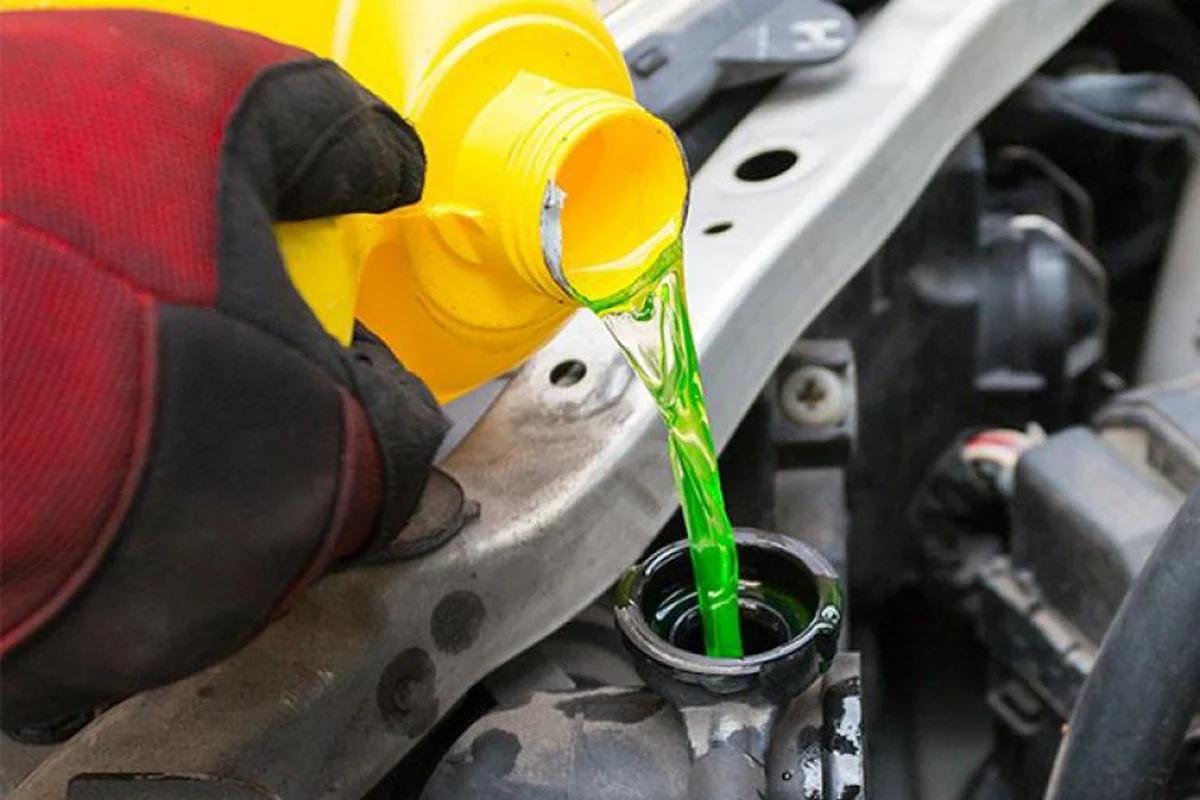 Bahaya Mencampur Coolant: Risiko Besar untuk Radiator Mobil Anda