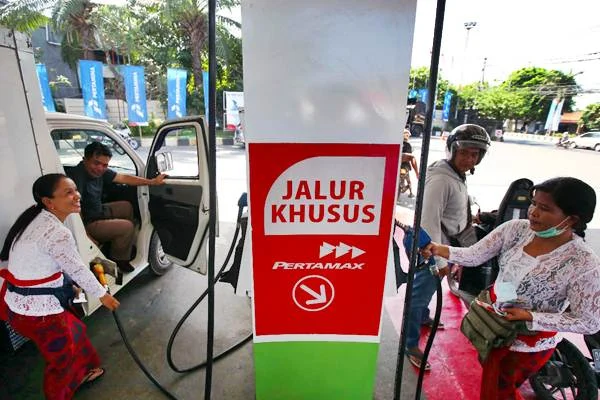 Bahlil Pertimbangkan SPBU Swasta Tanggung Selisih Harga Pertamax CS dengan Harga Minyak Dunia