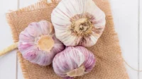 Bawang Putih Berubah Menjadi Biru atau Hijau, Ini Penjelasan Ilmiah dan Apakah Aman Dikonsumsi?