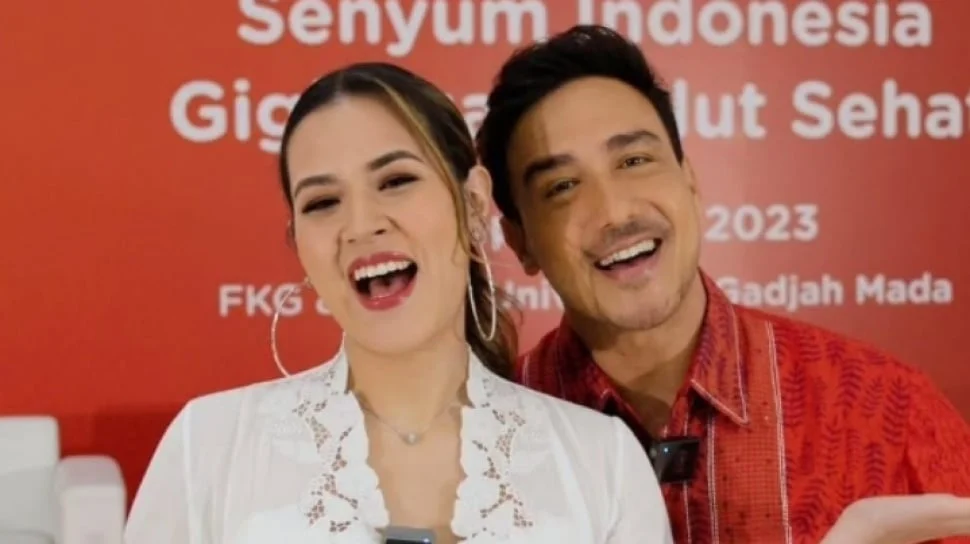 Bernadya Unggah Foto Bareng Cowok, Netizen Sebut Hari Patah Hati Nasional – Reaksi dan Kontroversi