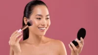 Blush Putih Viral di TikTok, Cara Pakai Agar Wajah Glowing dan Flawless