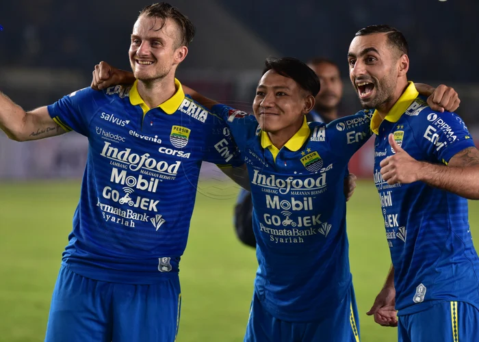 Bojan Hodak Ungkap Kecemasan 30 Menit Awal Persib dalam Kemenangan 2-0 atas Semen Padang