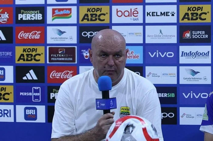 Bojan Hodak Ungkap Kesulitan Timnya Meski Persib Hancurkan Semen Padang 4-0