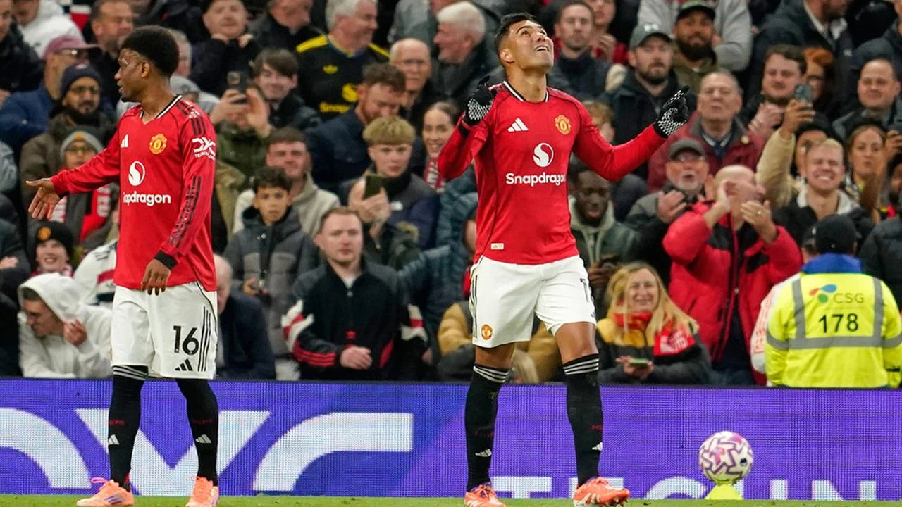 Carrick Pujian Casemiro: Gelandang Brasil Tunjukkan Dedikasi Tiada Tara di Manchester United