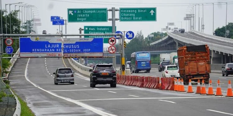 Contraflow di KM 55-47 Tol Jakarta‑Cikampek Redam Kemacetan Arus Balik Libur Panjang