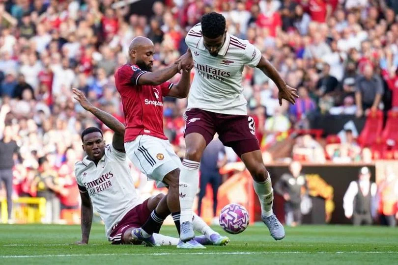 David Raya Jadi Pahlawan: Arsenal Rayakan Kemenangan Dramatis di Laga Sporting