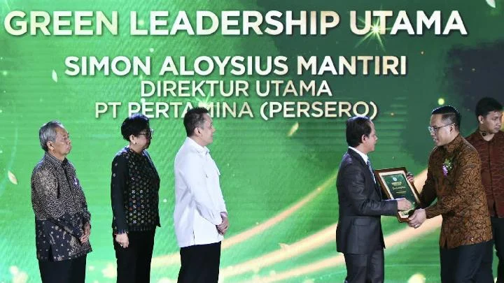 Deretan Pimpinan Perusahaan Raih Penghargaan Green Leadership Proper, Termasuk Dirut PLN dan Pertamina