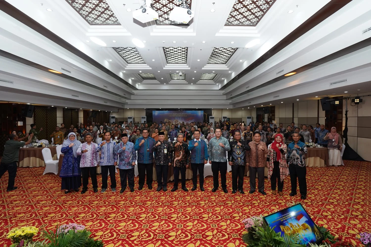 DPR Optimis: Ekonomi Indonesia Tangguh Berkat CPO dan Nikel sebagai Penyelamat