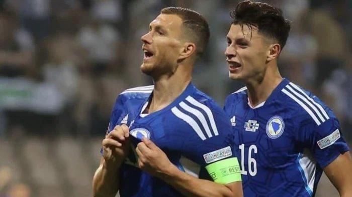 Edin Džeko Dedikasikan Kualifikasi Piala Dunia 2026 untuk Teman Kecil yang Tewas di Perang Bosnia