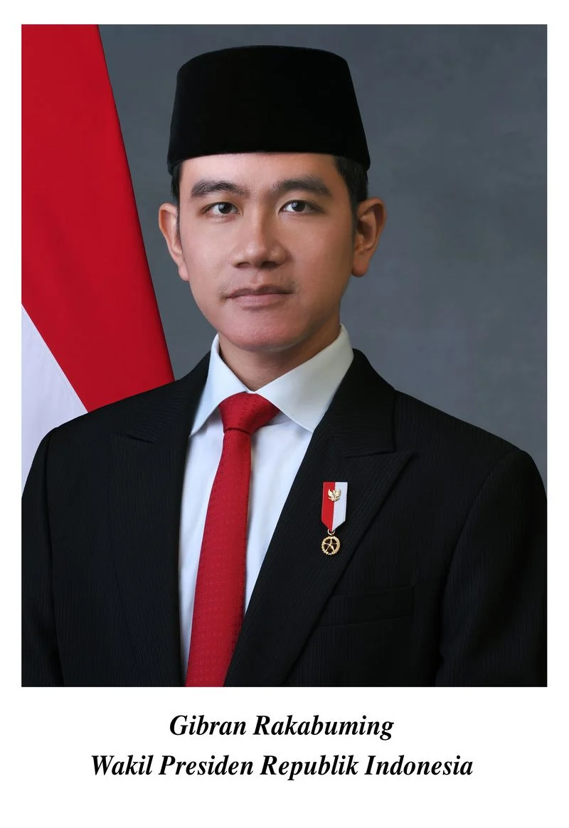 Gibran Rakabuming Raka Ikuti Upacara Memikul Salib Paskah di Kupang, Simbol Persatuan Nasional