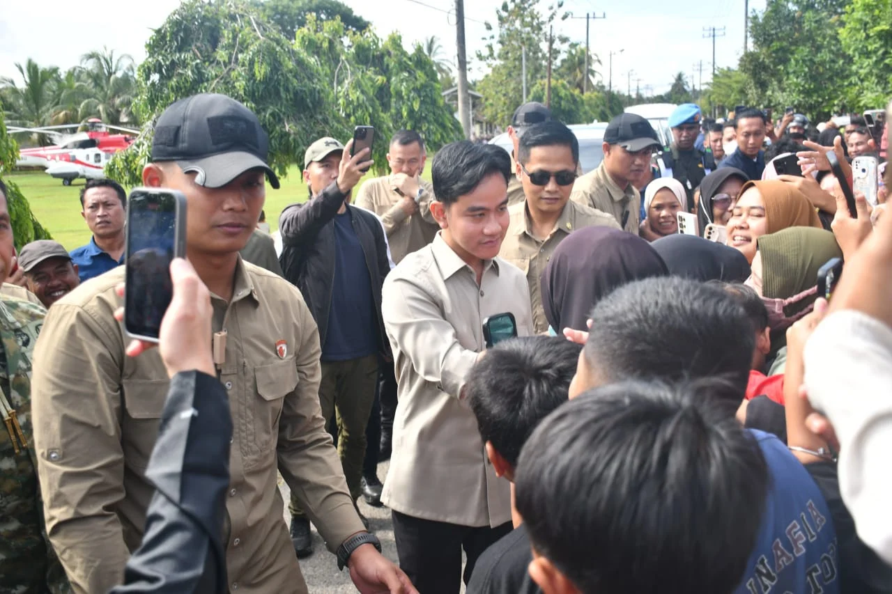 Gibran Rakabuming Raka Tinjau Langsung Dampak Gempa Minahasa, Tegaskan Empati Pemerintah pada Warga Korban