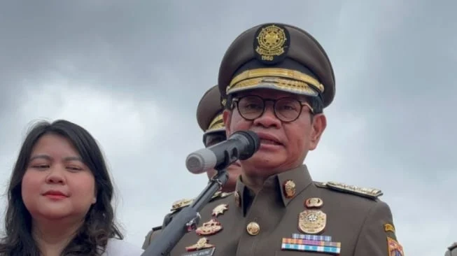 Gubernur DKI Pramono Anung Desak Satpol PP Pantau Kasus Pemadam Kebakaran Dibegal di Gambir