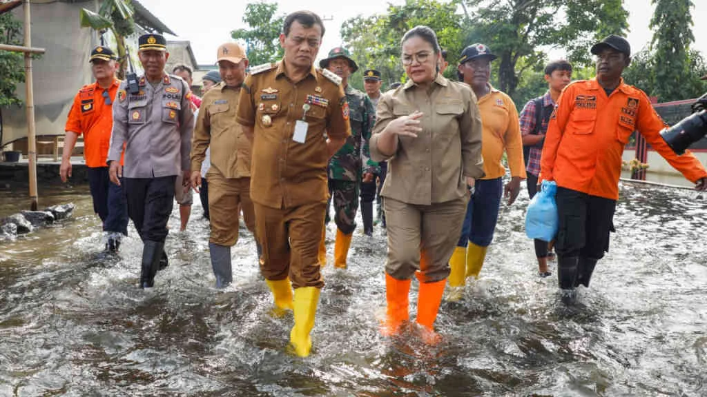 Gubernur Jateng Ahmad Luthfi Prioritaskan Kebutuhan Dasar Korban Banjir Demak
