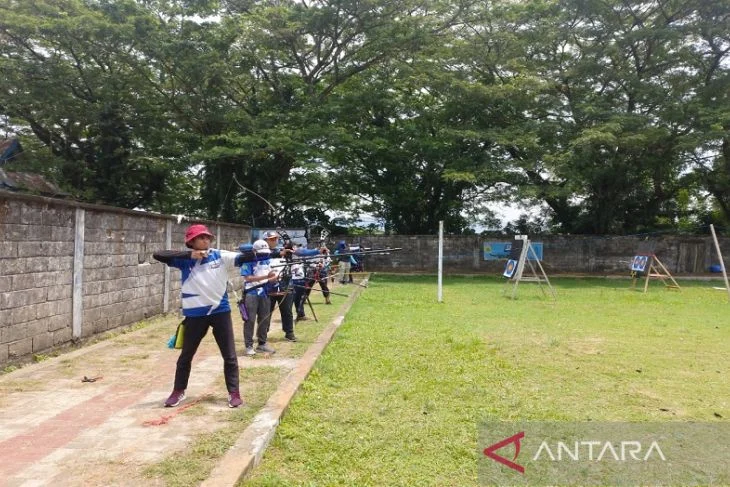 Gubernur Sulawesi Tenggara Anggarkan Revitalisasi Infrastruktur Olahraga, Dukung Pembinaan Atlet di Kendari
