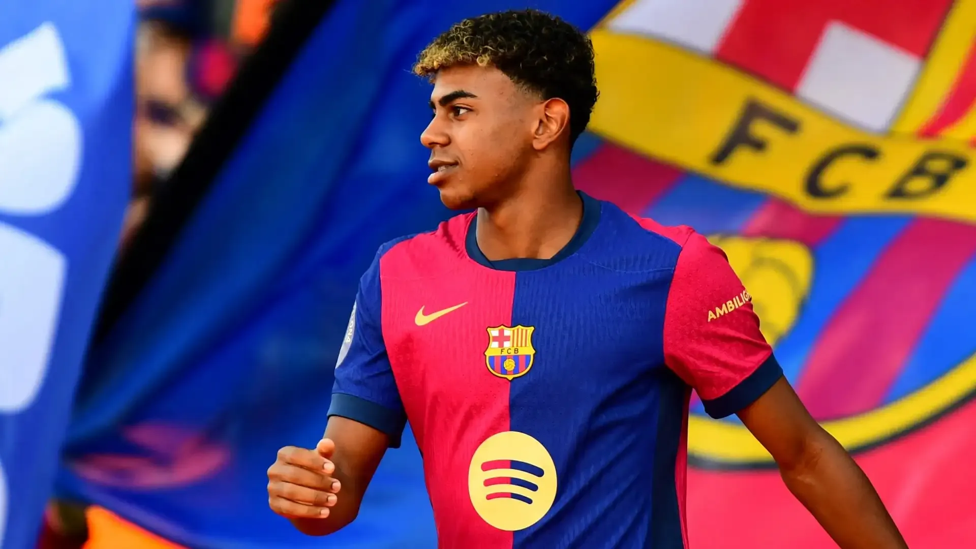Hansi Flick Jelaskan Emosi Lamine Yamal: Kebijakan Pelindung Bakat Muda Usia 18 Tahun di Barcelona