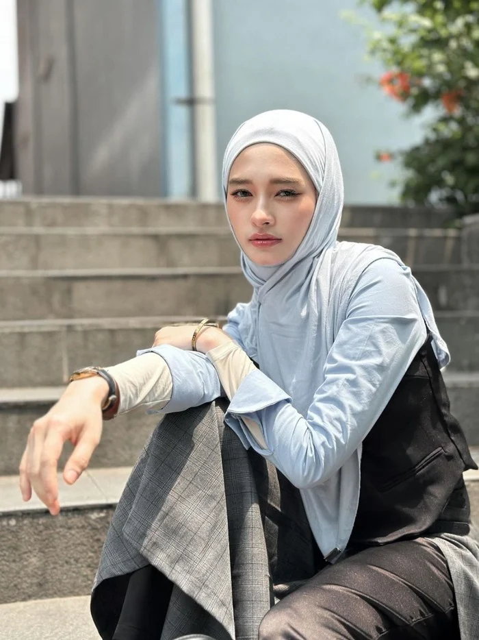 Inara Rusli Diperiksa Minggu Depan: Kasus Dugaan Perzinaan Wardatina Mawa Semakin Panas