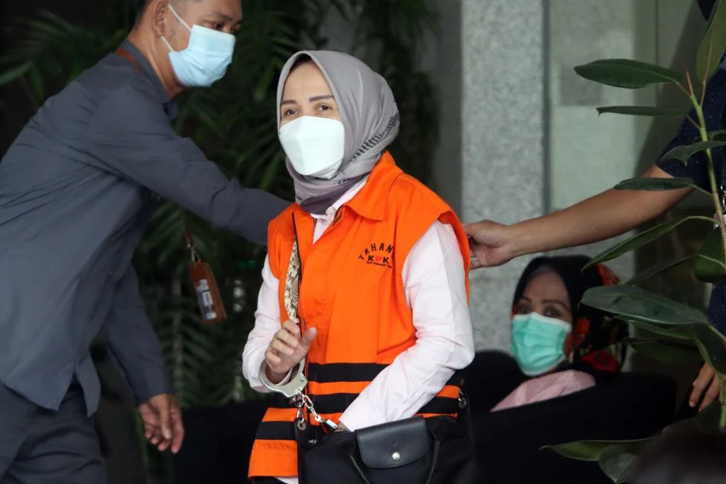 Istri Anggota DPRD Jawa Barat Diperiksa KPK, Dituduh 16 Pertanyaan dan Sita Barang