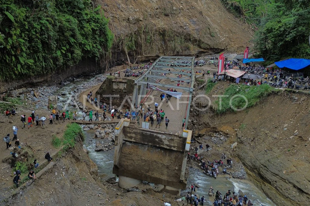 Jalan Darurat Bener Meriah‑Aceh Tengah Lumpuh Lagi Akibat Banjir, Lalu Lintas Terhenti