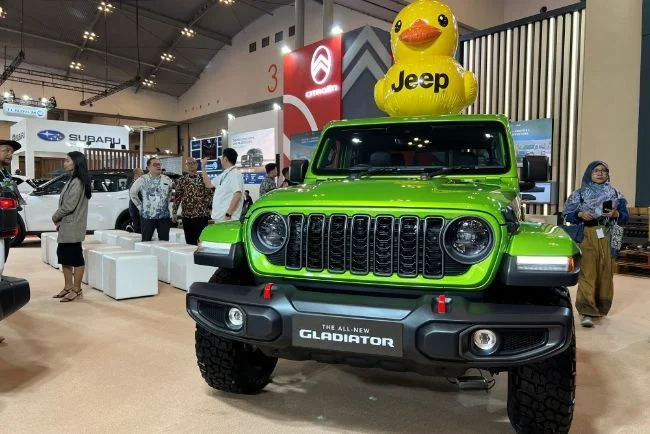 Jeep Indonesia Rayakan 4x4 Day dengan Peluncuran Eksklusif Wrangler dan Gladiator 2026