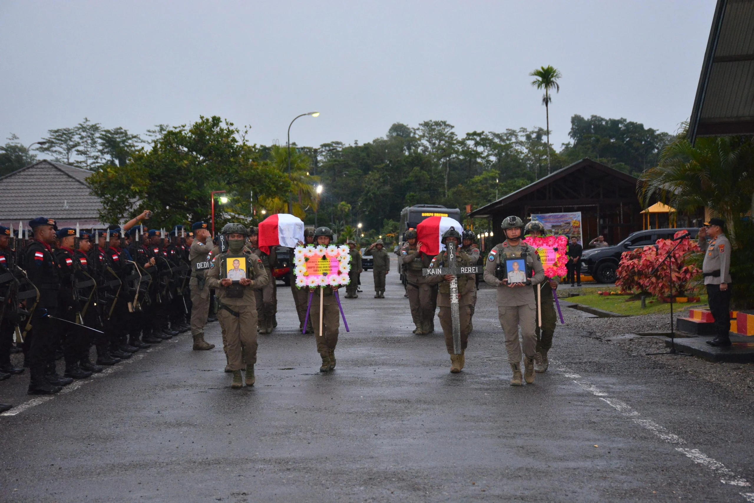 Jenazah Dua Prajurit TNI Gugur di Lebanon Diserahkan ke Keluarga, Upacara Pemakaman Militer Digelar Secara Khusus
