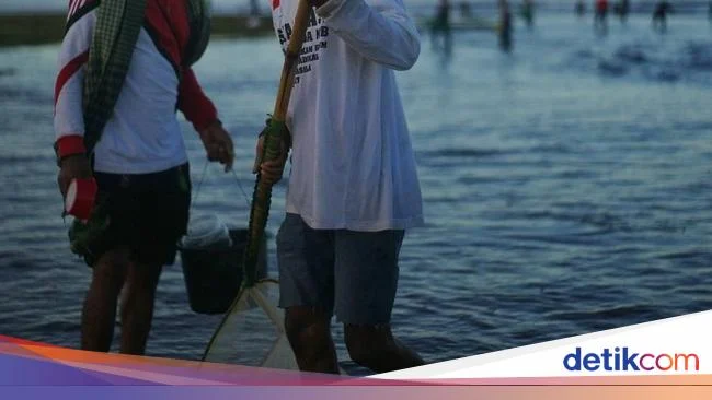 John Herdman Jadi Viral Karena Main Bola di Pantai Mandalika Lombok, Simak Cerita Lengkapnya