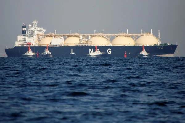 Kapal Tanker LNG Jepang Sukses Lewati Selat Hormuz, Pastikan Pasokan Energi Global Tetap Aman