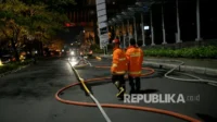 Kebakaran Hebat di Jagakarsa, Jakarta Selatan: 103 Petugas Damkar Dikerahkan