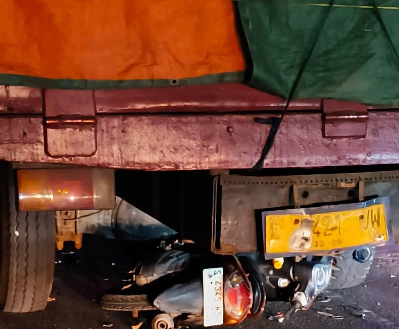 Kecelakaan Beruntun Empat Kendaraan di Jalan Gempol-Mojokerto, Lima Korban Luka-Luka