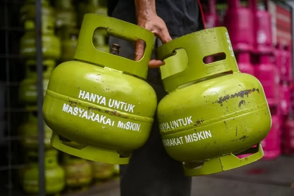 Kementerian ESDM Batasi LPG untuk Industri, Prioritaskan Pasokan Gas Melon 3 Kg ke Rumah Tangga