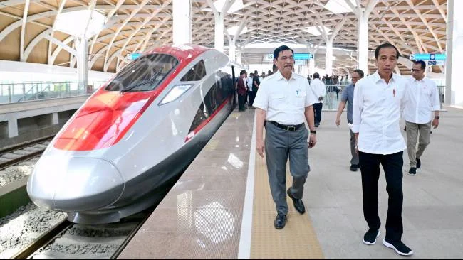 Kerugian Rp1,8 Triliun, Pemerintah Pertimbangkan Penarikan Wijaya Karya dari Proyek Kereta Cepat Whoosh