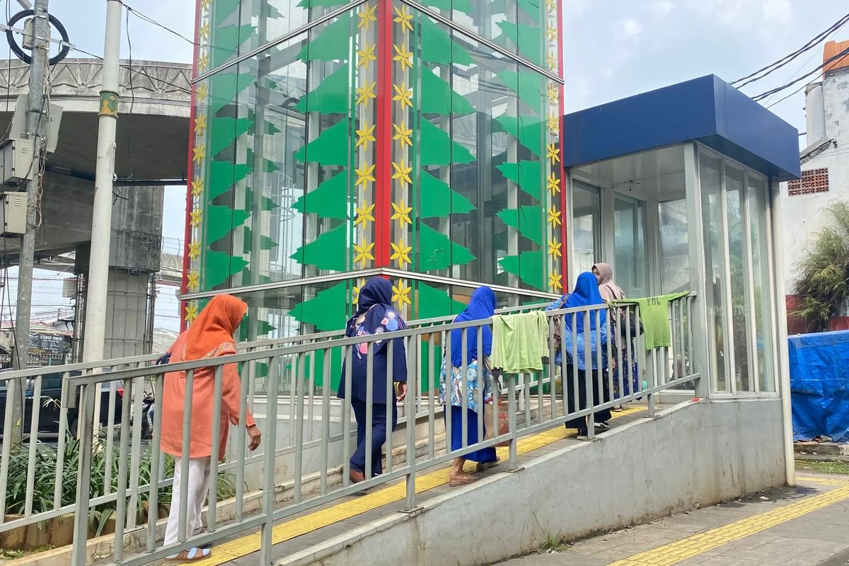 Lift JPO Tapal Kuda dan Lenteng Agung Tak Berfungsi, Warga Desak Tindakan Cepat Pemprov DKI