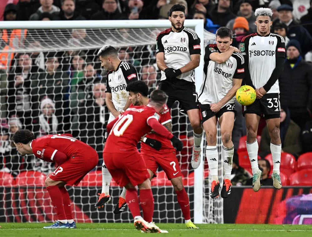 Liverpool Terdesak, Fulham Menanti Kebangkitan di Anfield