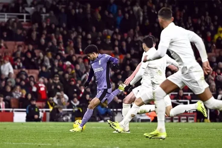 Liverpool Usai Kekalahan di FA Cup: Tantangan Bangkit Menuju Laga Penting