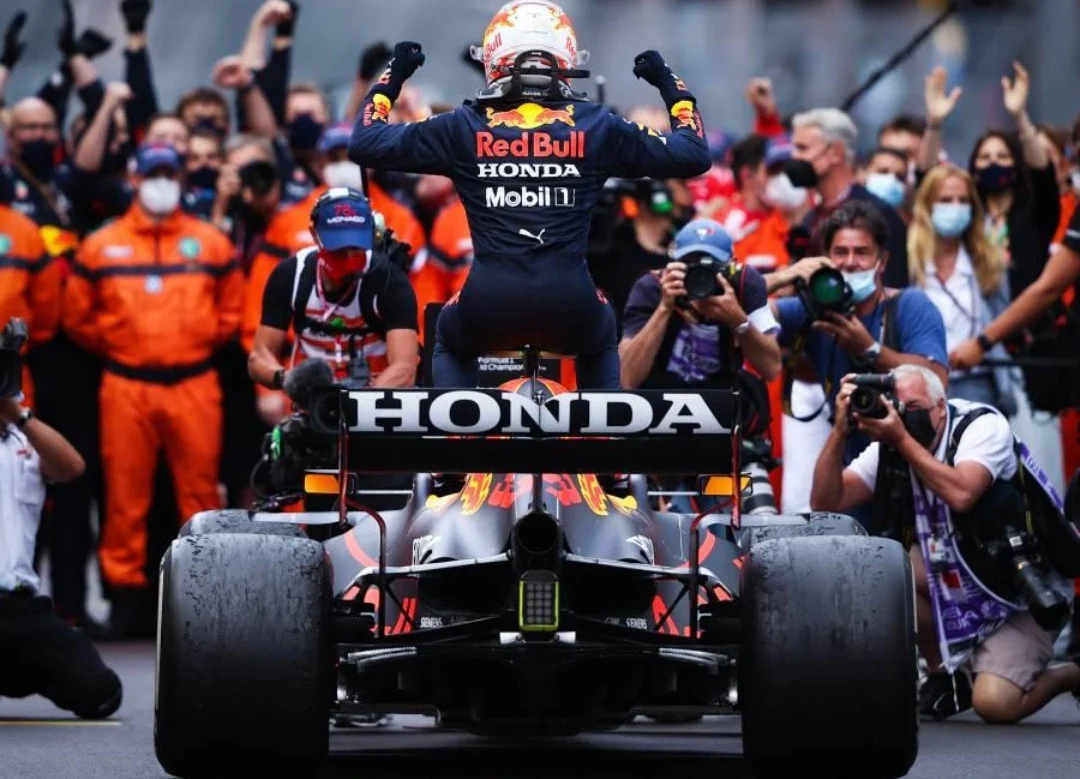 Max Verstappen Kembali Guncang Dunia F1 dengan Ancaman Pensiun: Pengamat Meminta Kejelasan