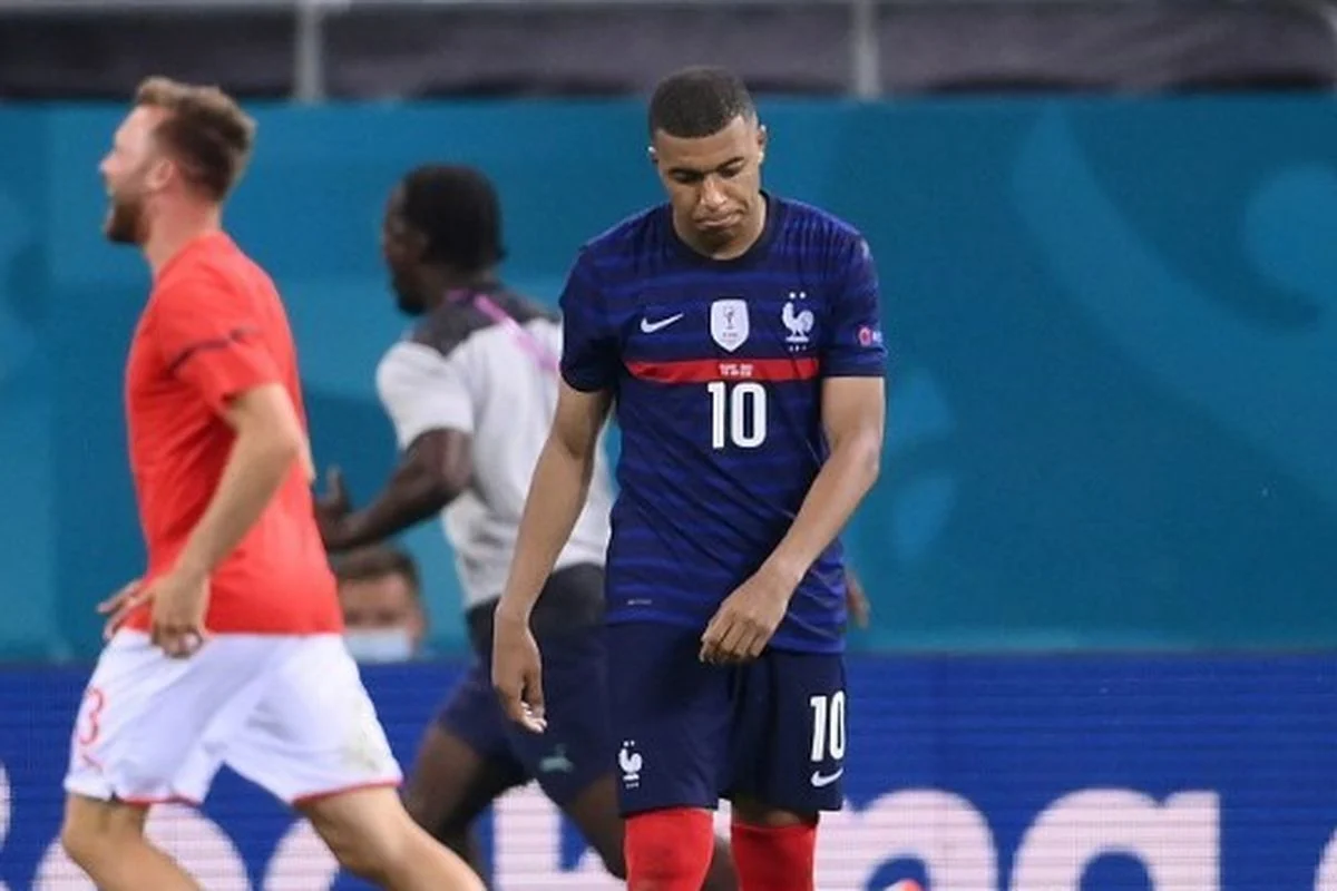 Mbappe Hampir Mengundurkan Diri dari Timnas Prancis Pasca Kekecewaan Euro 2020: Sebuah Kisah yang Mengguncang Dunia Sepak Bola