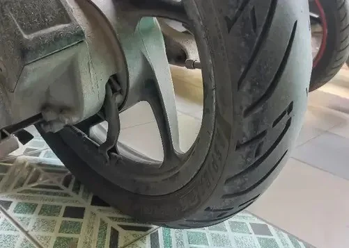 Mengatasi Ban Motor Matik yang Goyang: Penyebab Umum dan Solusi Praktis
