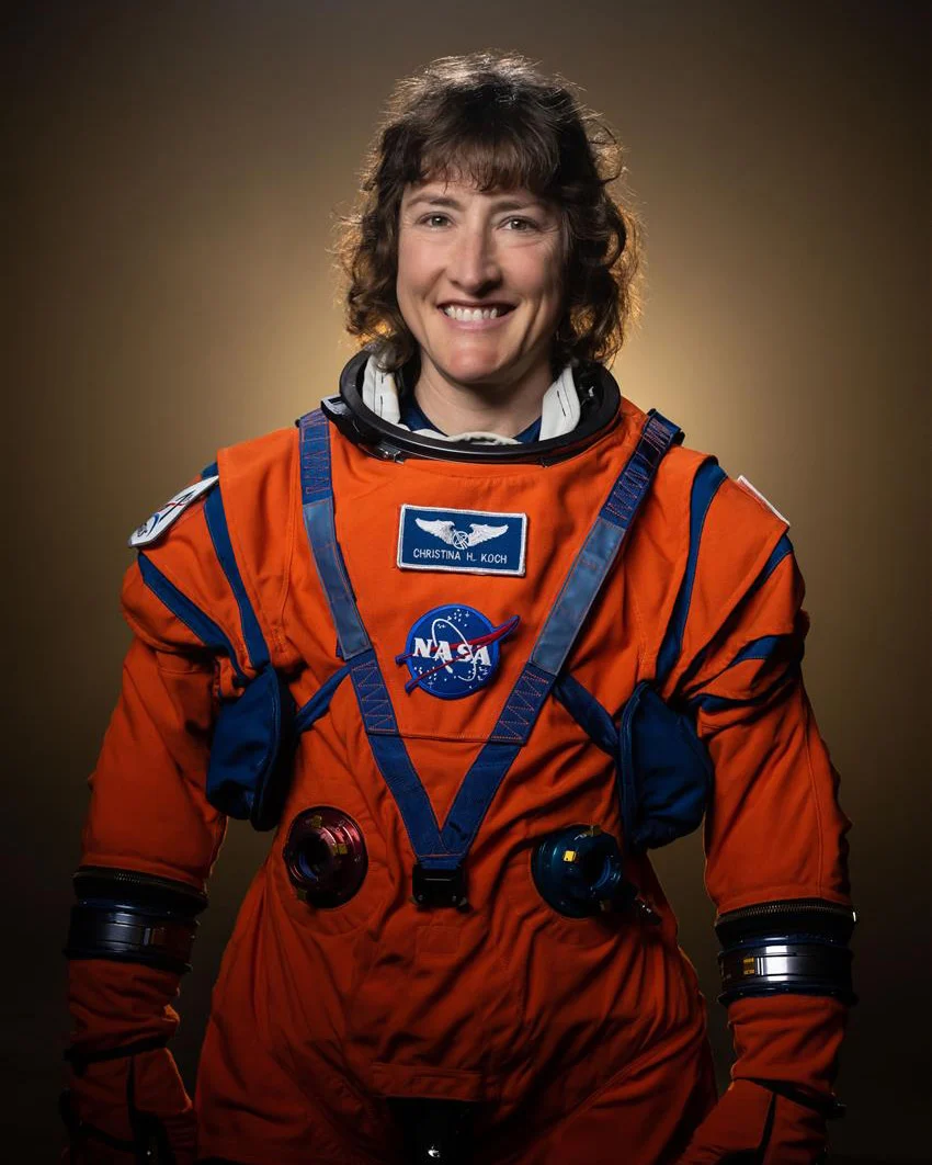 Menguak Alasan Baju Oranye Astronot Menjadi Penyelamat Nyawa di Artemis II