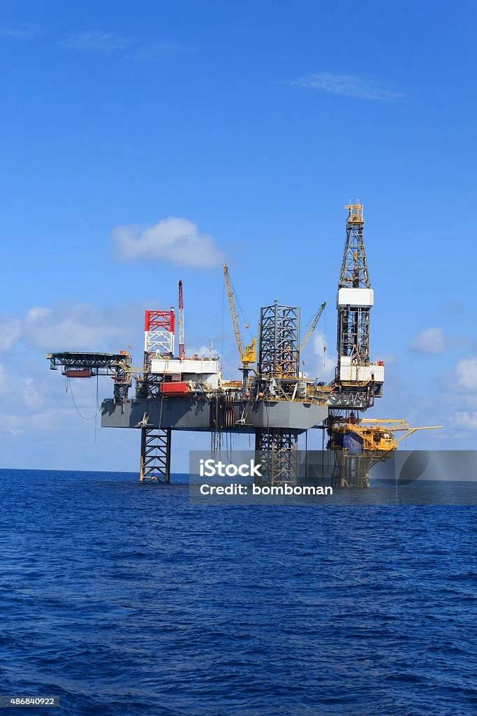 Miliband Dihadapkan pada Pemberontakan Labour atas Rencana Pengeboran Laut Utara
