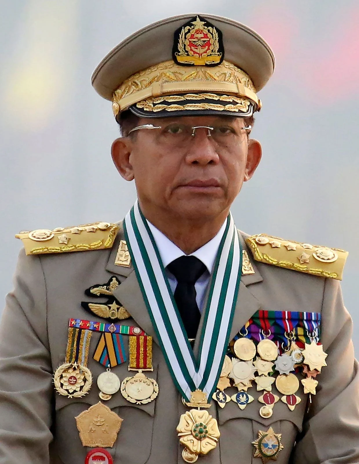 Min Aung Hlaing Resmi Ganti Seragam Militer, Dilantik Jadi Presiden Myanmar