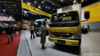 Mitsubishi Fuso Perkenalkan Strategi Zero Down Time untuk Armada Logistik di GIICOMVEC 2026