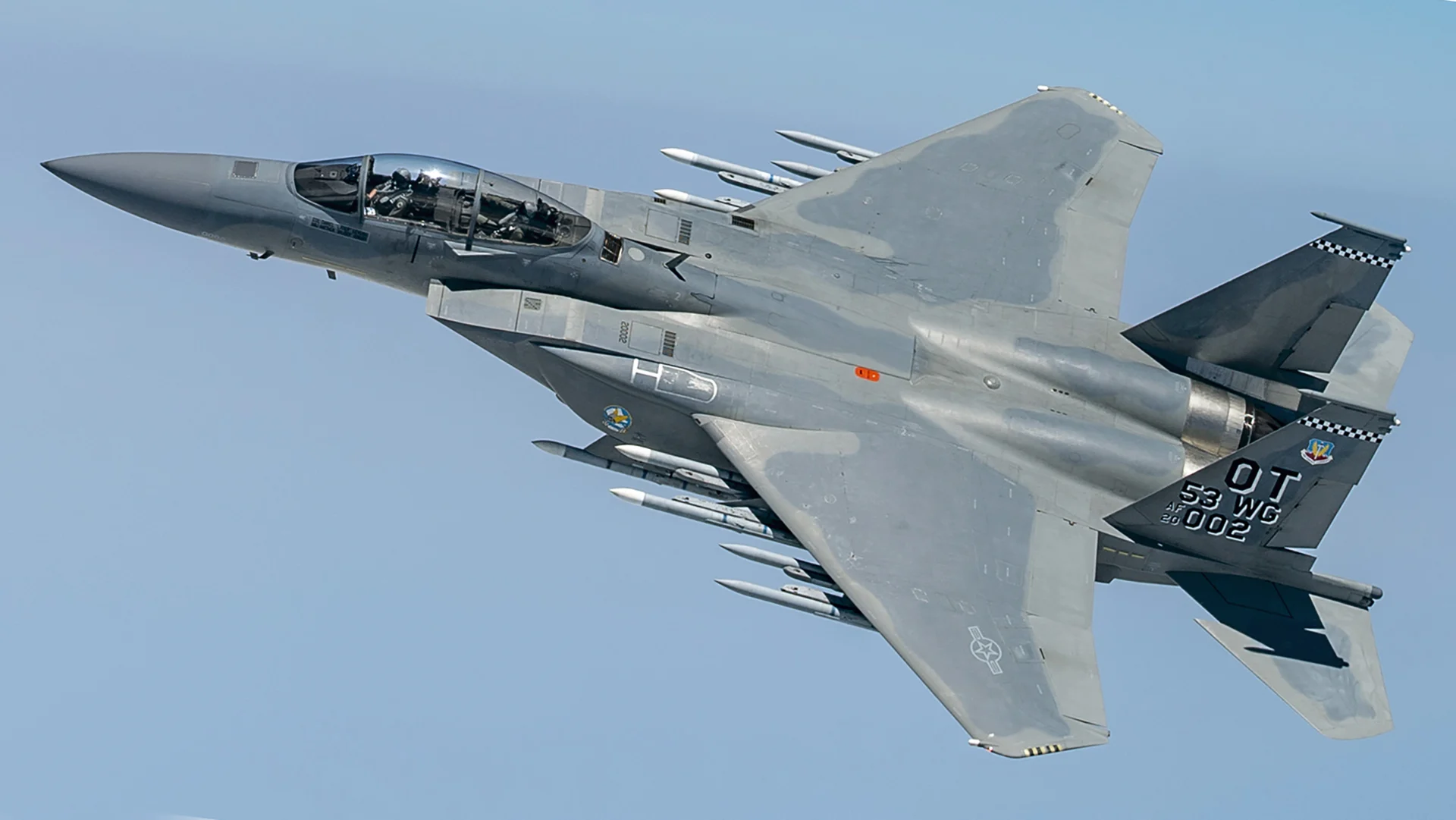 Operasi Penyelamatan Pilot F-15E AS Tanpa Dukungan Pasukan Darat: Strategi, Risiko, dan Dampaknya
